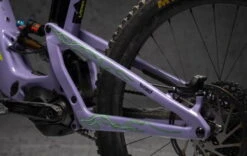 Dyedbro E-bike Frame Beschermingskit Verlichting - Groen Mat 7 Dyedbro E-bike Frame Beschermingskit Verlichting - Groen Mat -Topeak Winkel 04 EB 22208