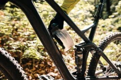 Fidlock TWIST Bottle 450 + Bike Base Set - Transparant Zwart -Topeak Winkel 09611 TBL fidlock twist bottle450 outdoor 01