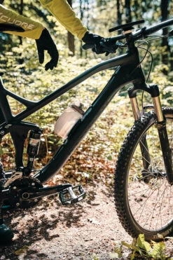 Fidlock TWIST Bottle 450 + Bike Base Set - Transparant Zwart -Topeak Winkel 09611 TBL fidlock twist bottle450 outdoor 04