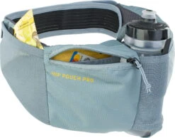 Evoc Hip Pouch Pro + 0,55 L Waterfles - Staal -Topeak Winkel 4250450726814 HIP POUCH PRO DRINK BOTTLE 0 55L STEEL ONE SIZE D2