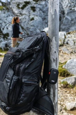 Abus Combiflex 2503/120 Kabelslot 13 Abus Combiflex 2503/120 Kabelslot -Topeak Winkel Milieu Combiflex 2503 Rucksackschloss 1 3