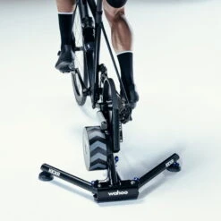 Wahoo Fitness KICKR Trainer V6 Wifi -Topeak Winkel wahoo kickr v6 6 1315757